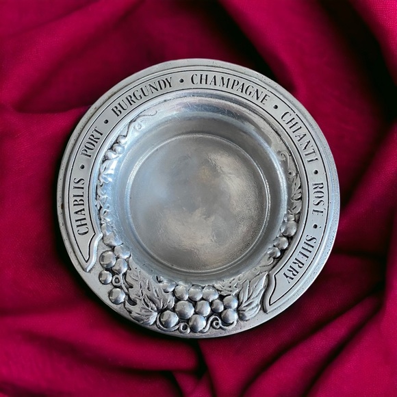 Wilton Armetale Wine Bottle Coaster Wines Grapes Pewter Style Trinket Dish - Picture 1 of 8